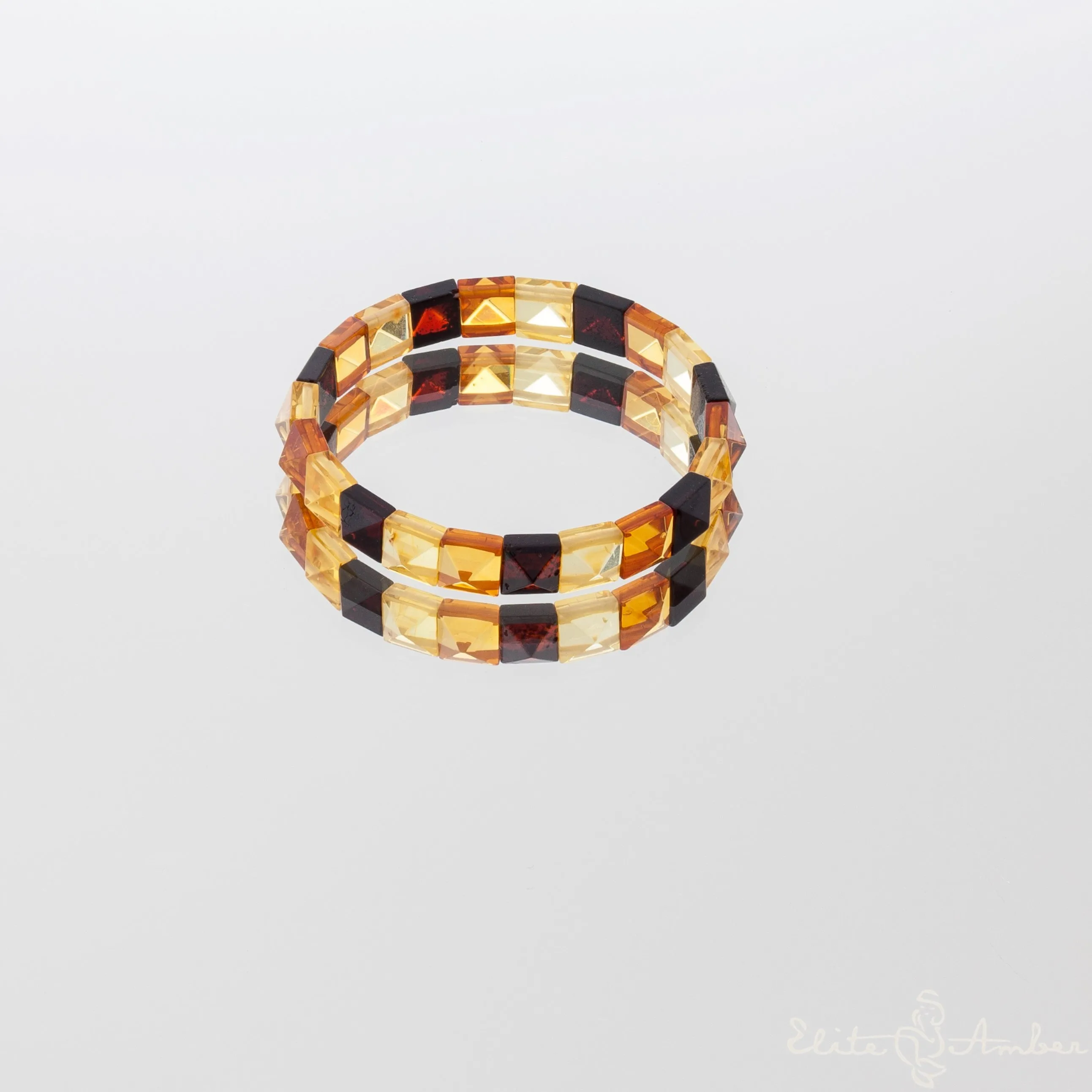 Amber bracelet "Princess pyramid"