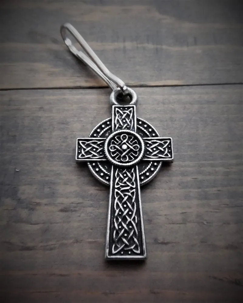 BZP-21 Celtic Cross Zipper Pull