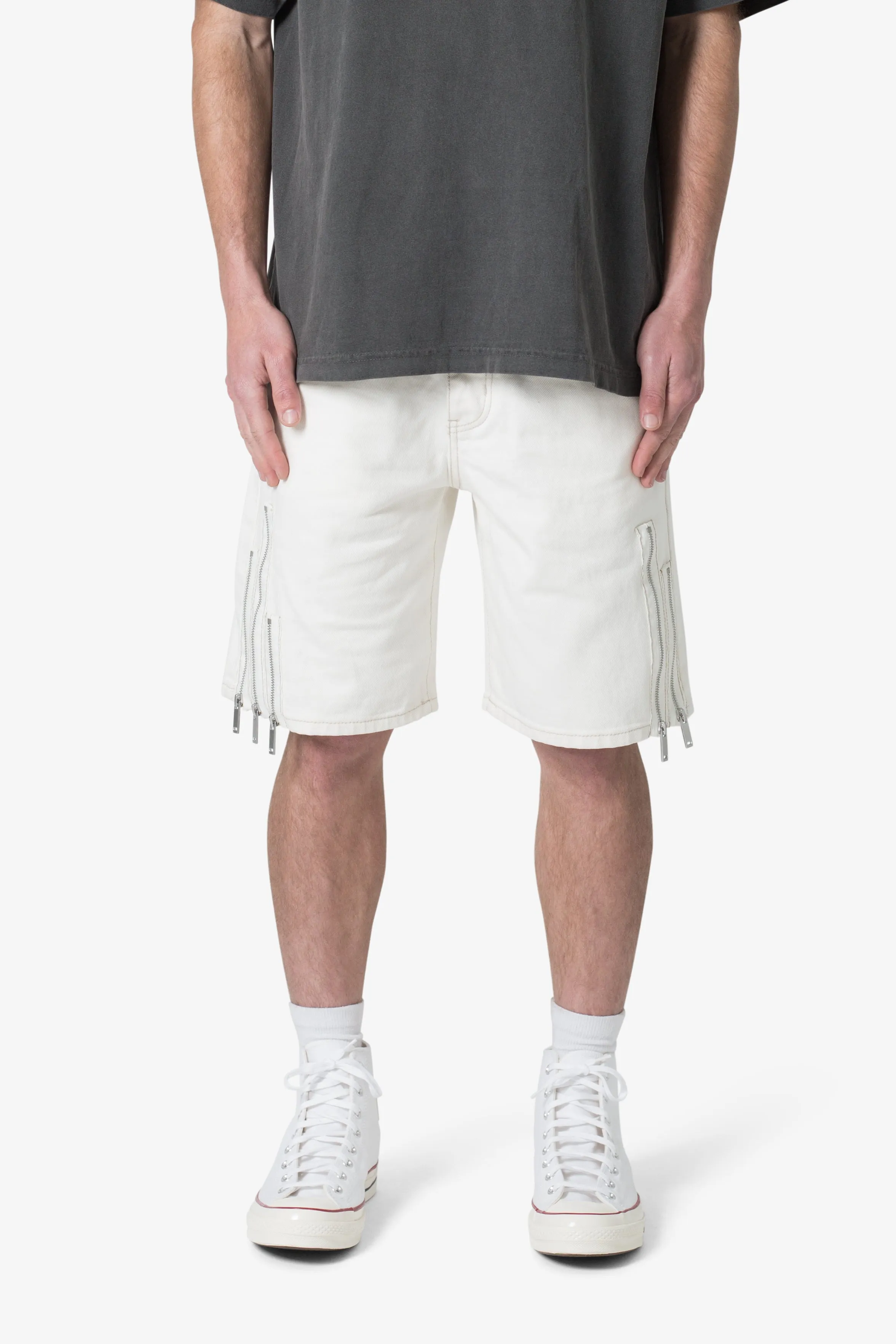 Elongated Zipper Denim Shorts - Off White