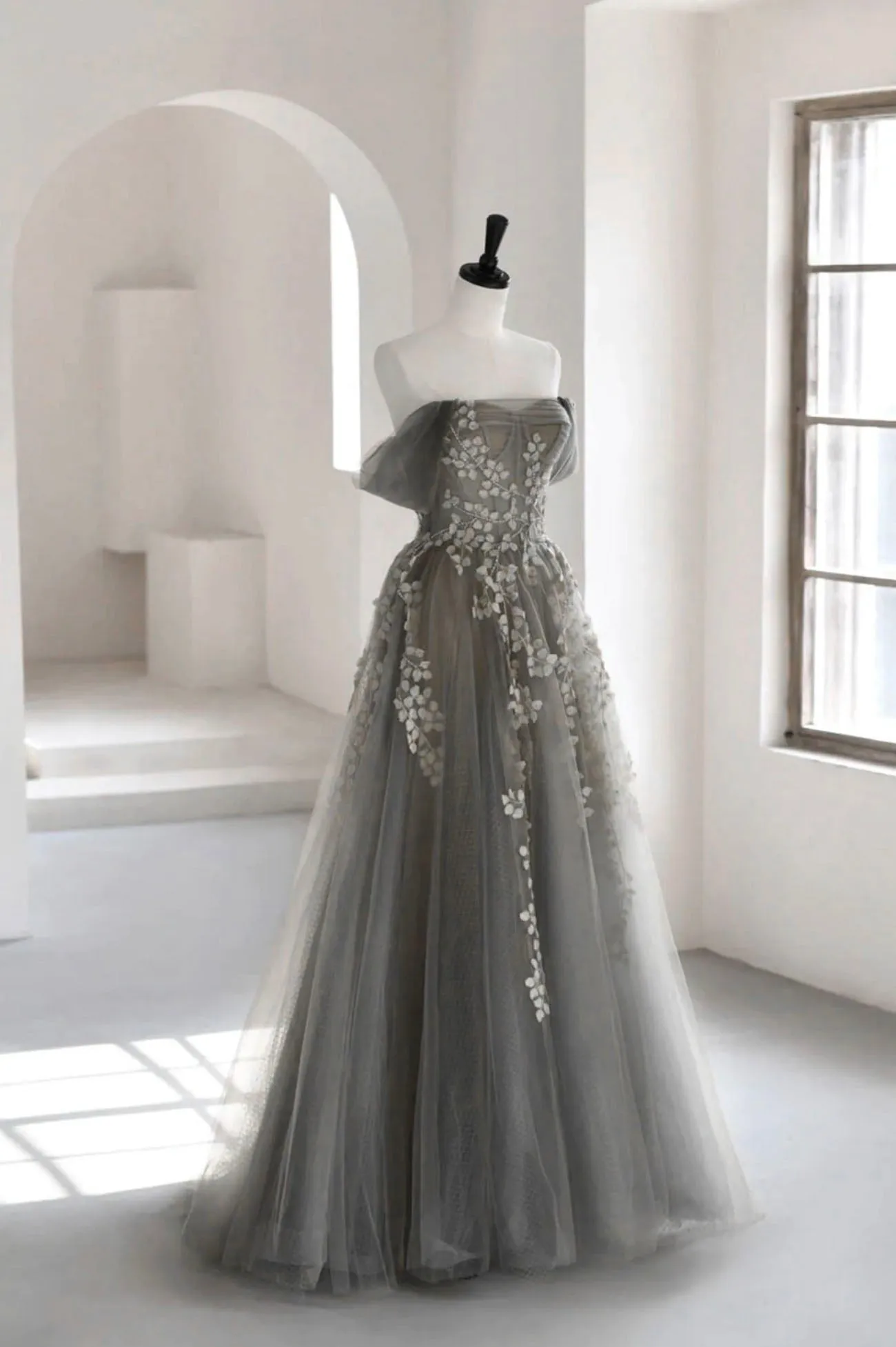 Gray Tulle Lace Long Prom Dress A-Line Off the Shoulder Evening Dress