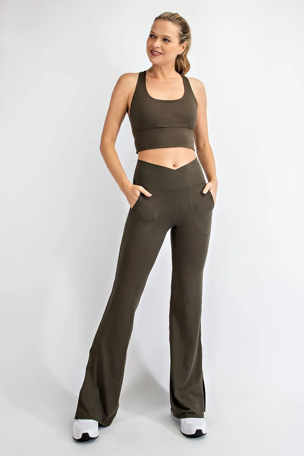 Olive V Waist Flared Yoga Pants With Pockets