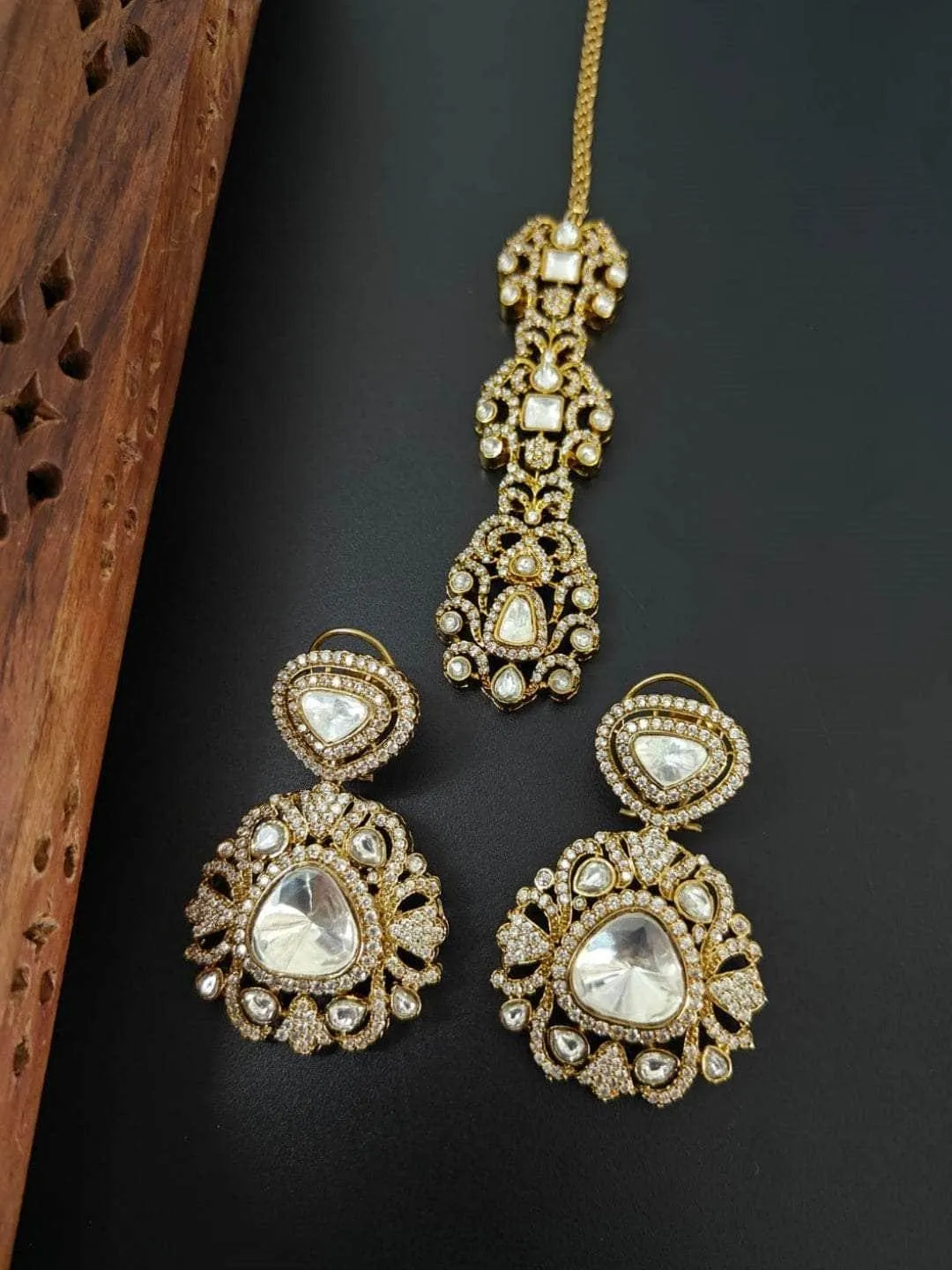 Parineeti Chopra Engagement Look Inspired Kundan Jhumka Earrings Set With Mang Tikka