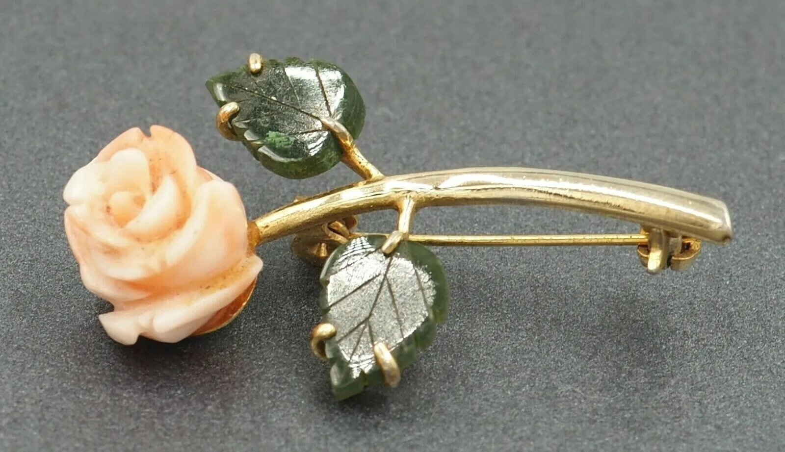 Vintage Gold Plated Nephrite Chalcedony Floral Brooch